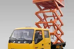 江陰車載式升降機(jī)